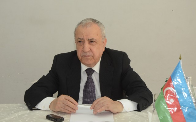 Malik İsaqov səyyar qəbul keçirdi- FOTOLAR Malik İsaqov səyyar qəbul keçirdi- FOTOLAR