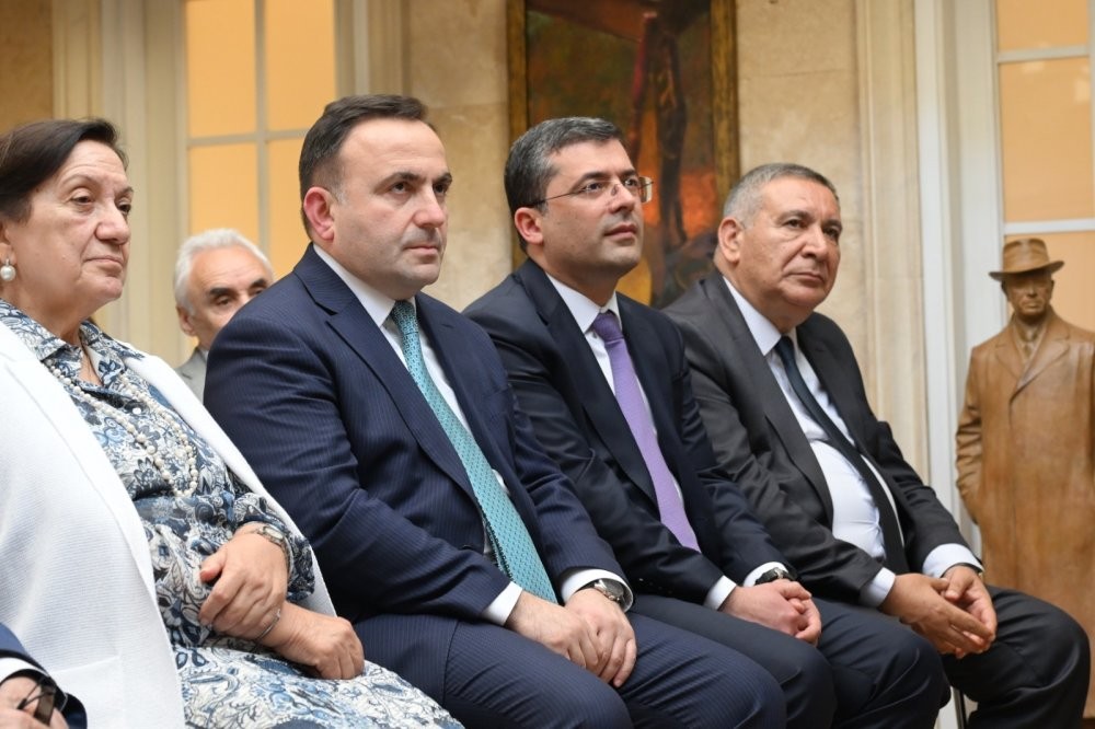 “150 ilin söhbəti” kitabı işıq üzü gördü - FOTOLAR
