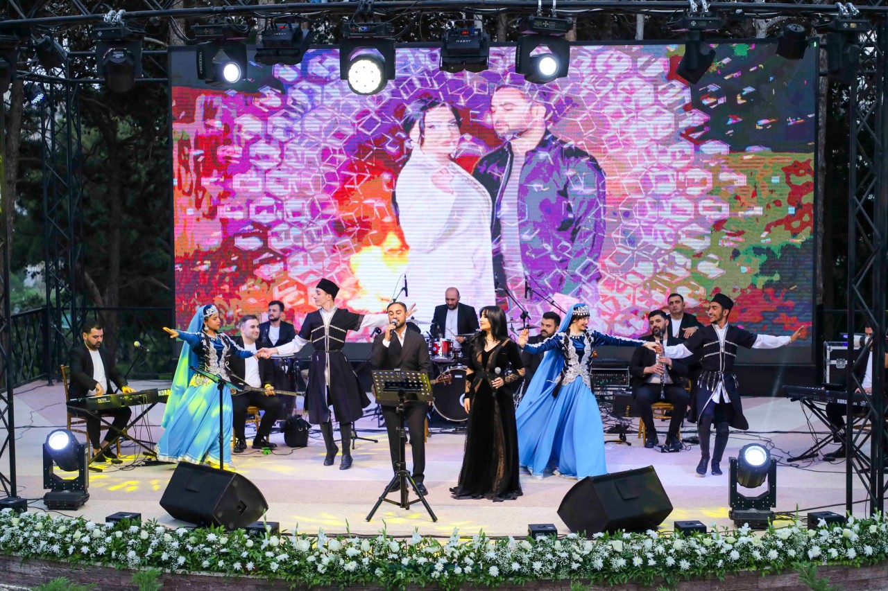Xətai rayonunda bayram konserti keçirildi - FOTOLAR+VİDEO