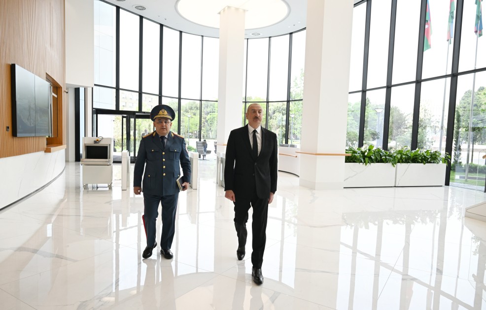 İlham Əliyev Gömrük Komitəsinin yeni binasının açılışını etdi - FOTOLAR