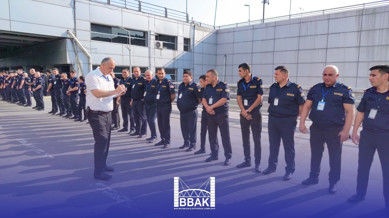 Bakı Beynəlxalq Avtovağzalında yeni geyim formaları təqdim edildi - FOTOLAR
