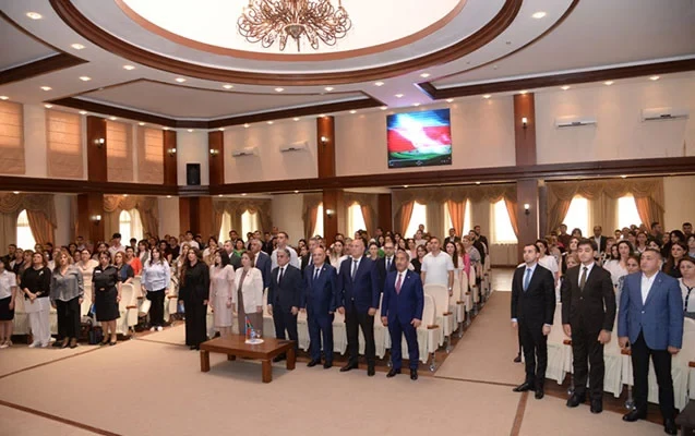 “Uşaqlarla peşəkar əlaqə” adlı multidissiplinar konfrans keçirildi - FOTOLAR
