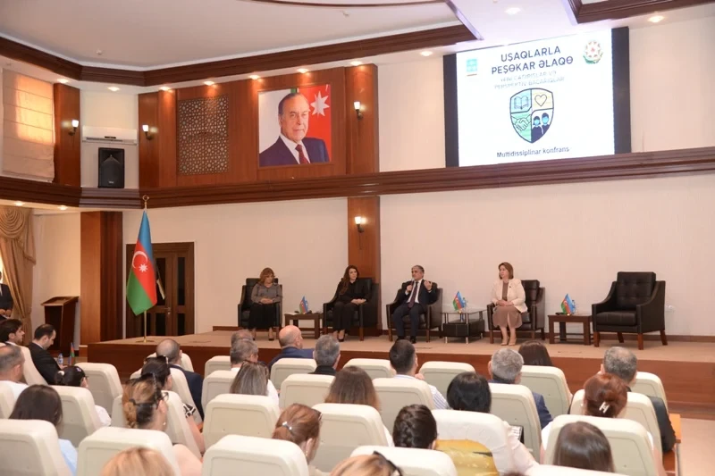 “Uşaqlarla peşəkar əlaqə” adlı multidissiplinar konfrans keçirildi - FOTOLAR