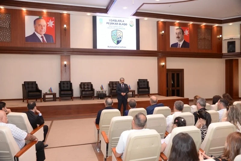 “Uşaqlarla peşəkar əlaqə” adlı multidissiplinar konfrans keçirildi - FOTOLAR