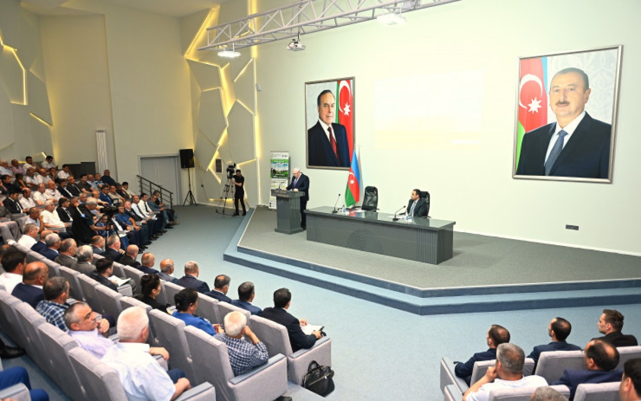 Şəkidə regional müşavirə keçirilib -FOTOLAR Şəkidə regional müşavirə keçirilib -FOTOLAR