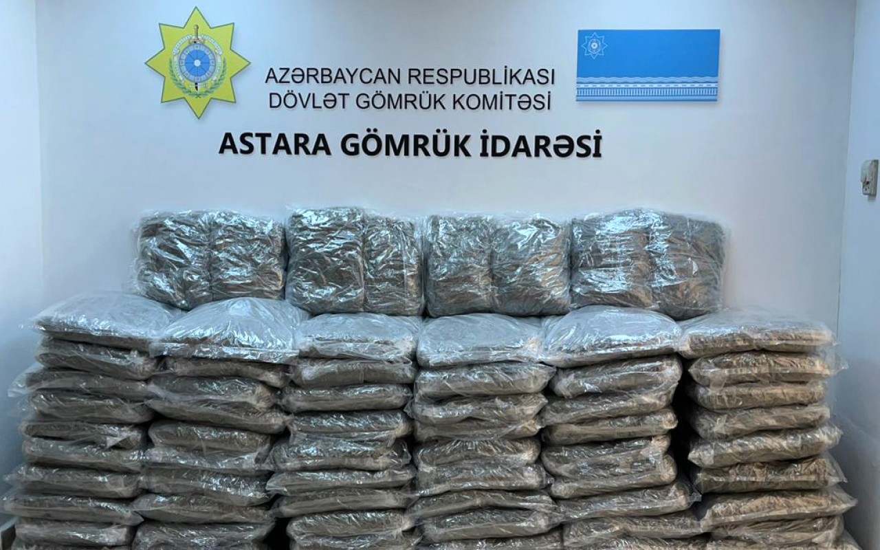 Gömrükçülər 207 kiloqramdan artıq narkotik aşkarladı -FOTO Gömrükçülər 207 kiloqramdan artıq narkotik aşkarladı -FOTO