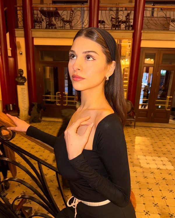 "Leyla"nın aktrisası yeni serialda - FOTO
