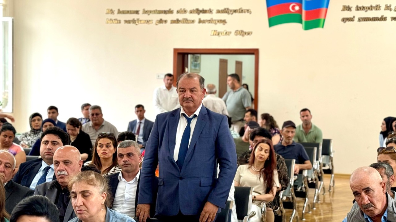 Adil Əliyev növbəti səyyar görüş keçirdi - FOTOLAR