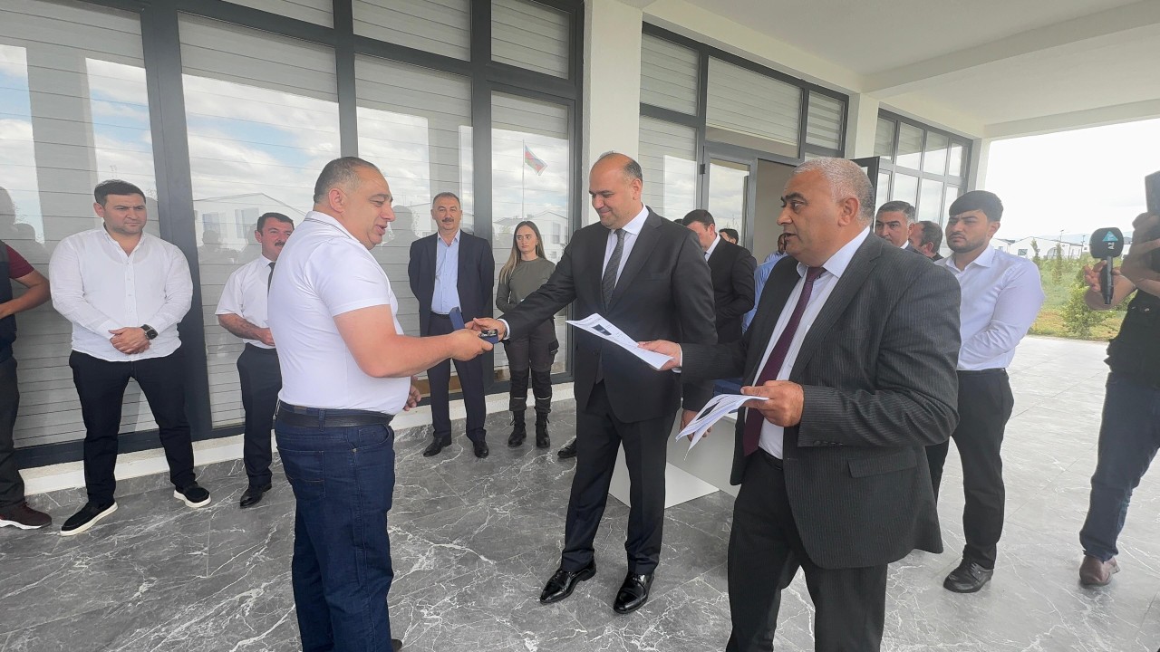 Köç karvanı Kəngərli kəndinə çatıb - FOTOLAR (YENİLƏNİB)