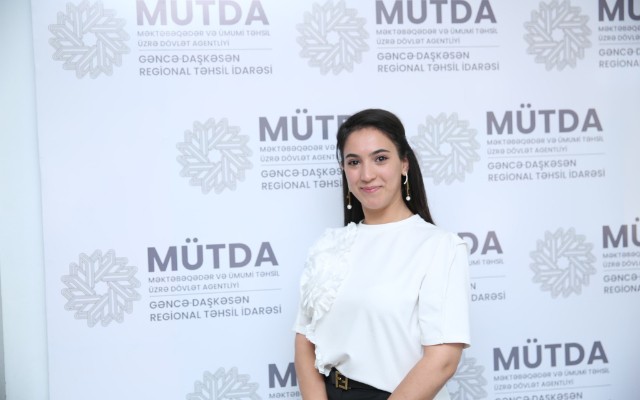 Azərbaycanda bu müəllim maksimumbal topladı Azərbaycanda bu müəllim maksimumbal topladı