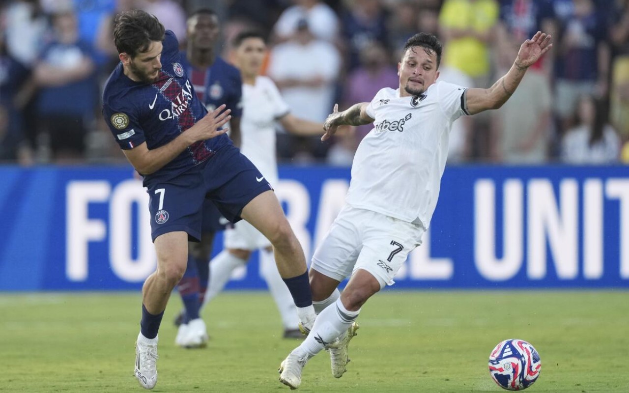 PSJ "Botafoqo"ya uduzdu PSJ "Botafoqo"ya uduzdu