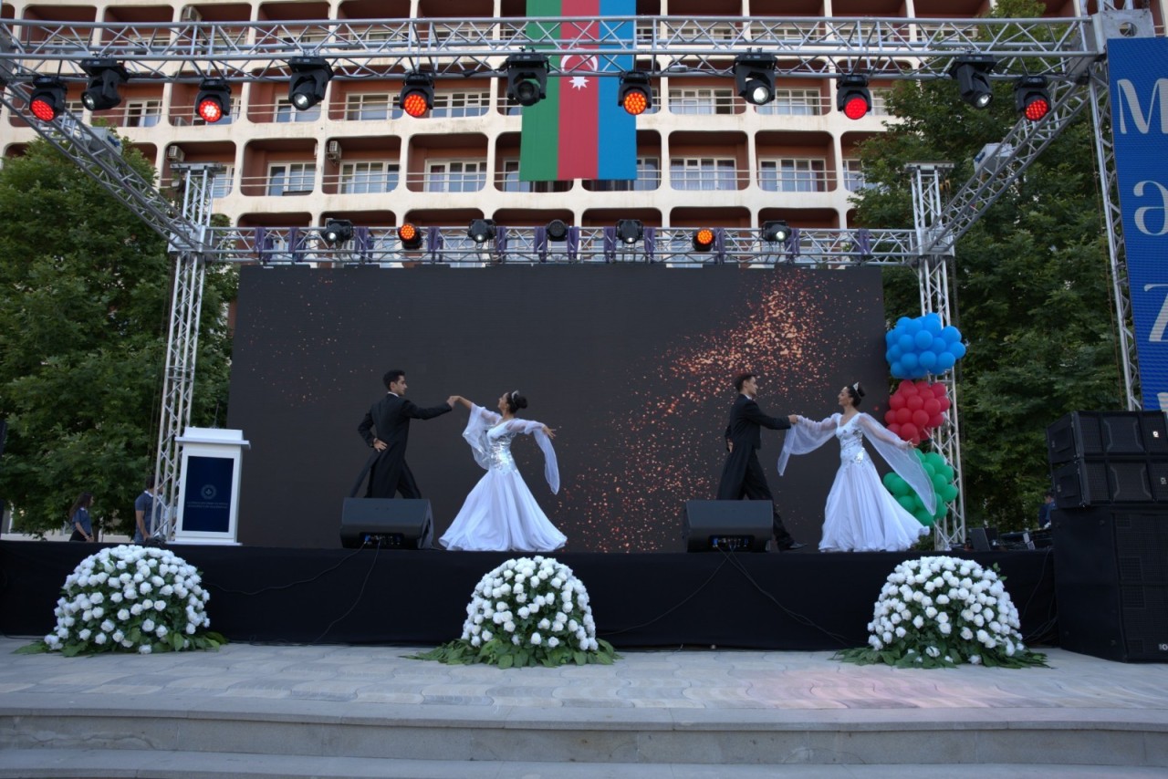 AƏSMA-da “Məzun günü” keçirilib - FOTOLAR
