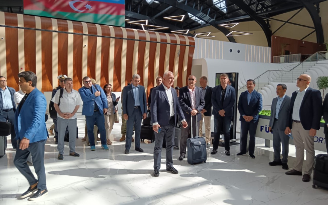 Diplomatlar Laçına getdi Diplomatlar Laçına getdi