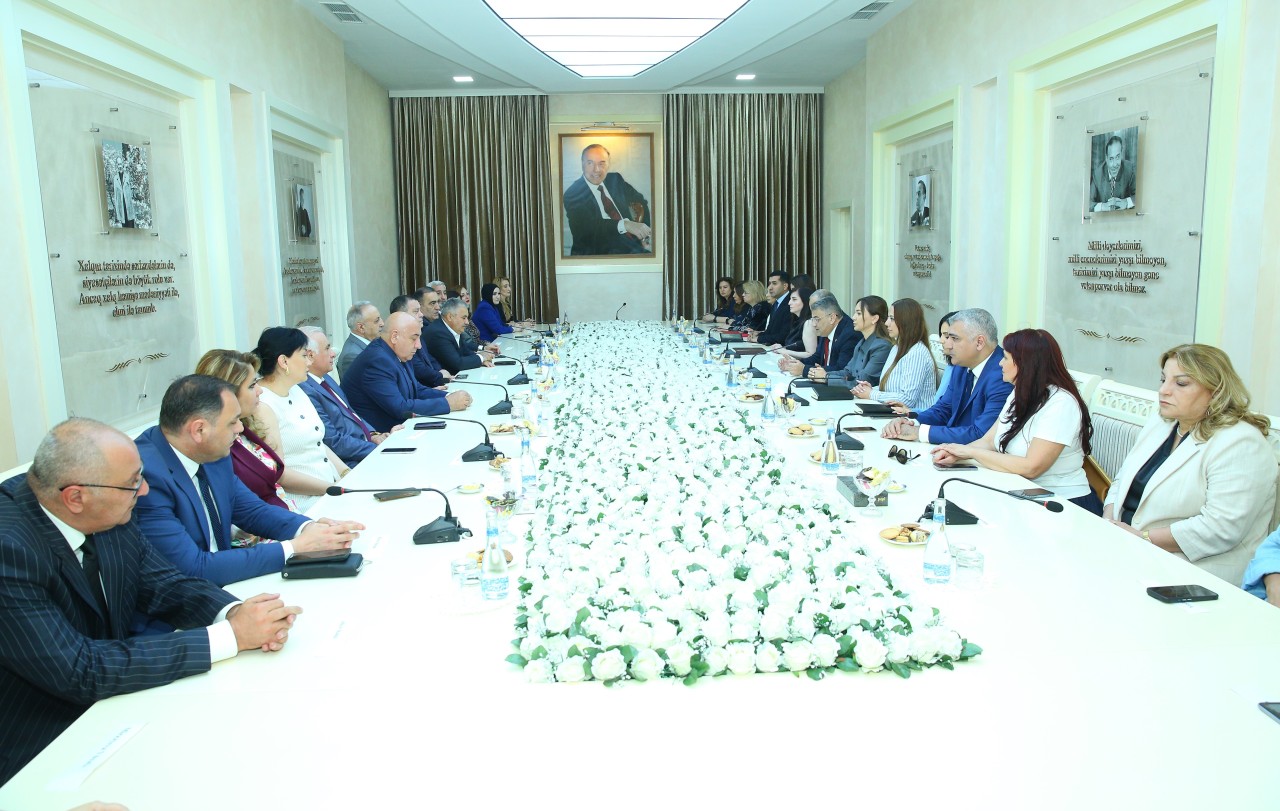 YAP Binəqədi rayon təşkilatı tibb işçilərinin peşə bayramını qeyd etdi - FOTOLAR