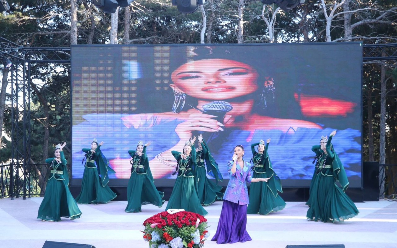 Xətai rayonunda konsert proqramı təşkil olunub -FOTO/VİDEO Xətai rayonunda konsert proqramı təşkil olunub -FOTO/VİDEO