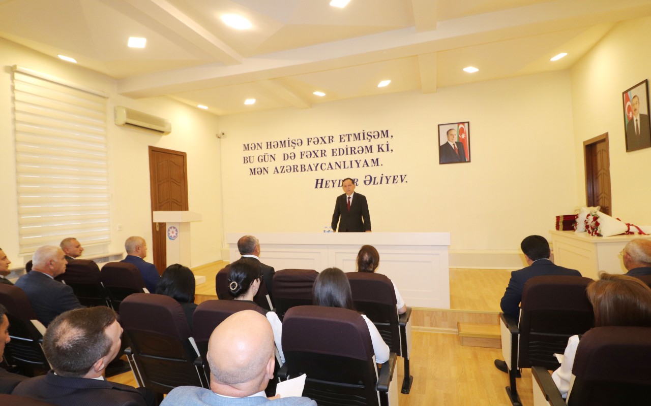 Rəcəb Babaşov bir qrup dövlət qulluqçusunu təltif etdi -FOTOLAR Rəcəb Babaşov bir qrup dövlət qulluqçusunu təltif etdi -FOTOLAR