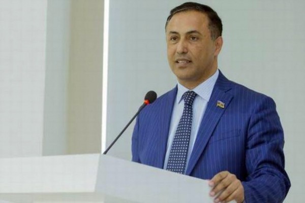 "İnsanlar indi dərk edirlər, yaxşı ki, quru sərhədlərimiz bağlıdır"- Deputat "İnsanlar indi dərk edirlər, yaxşı ki, quru sərhədlərimiz bağlıdır"- Deputat