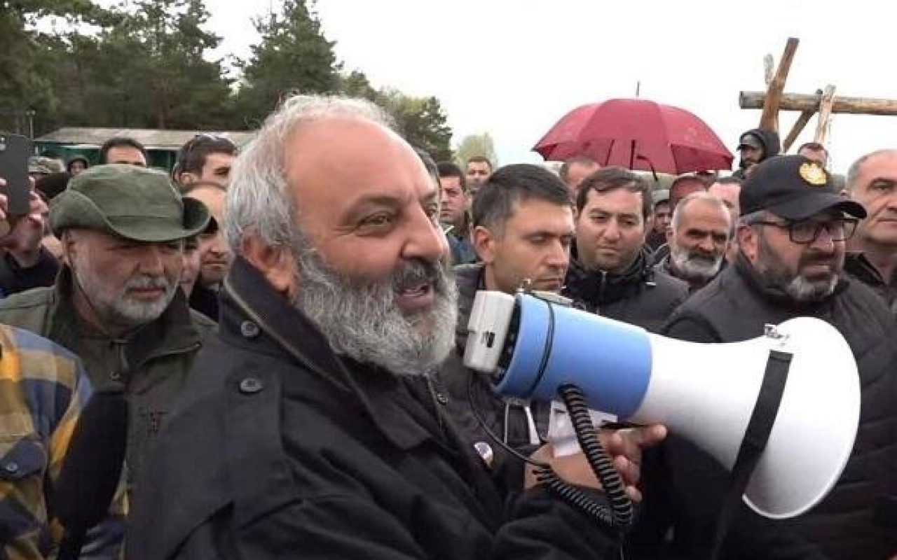 Ermənistan MTX Baqratın iqamətgahında axtarış aparır Ermənistan MTX Baqratın iqamətgahında axtarış aparır