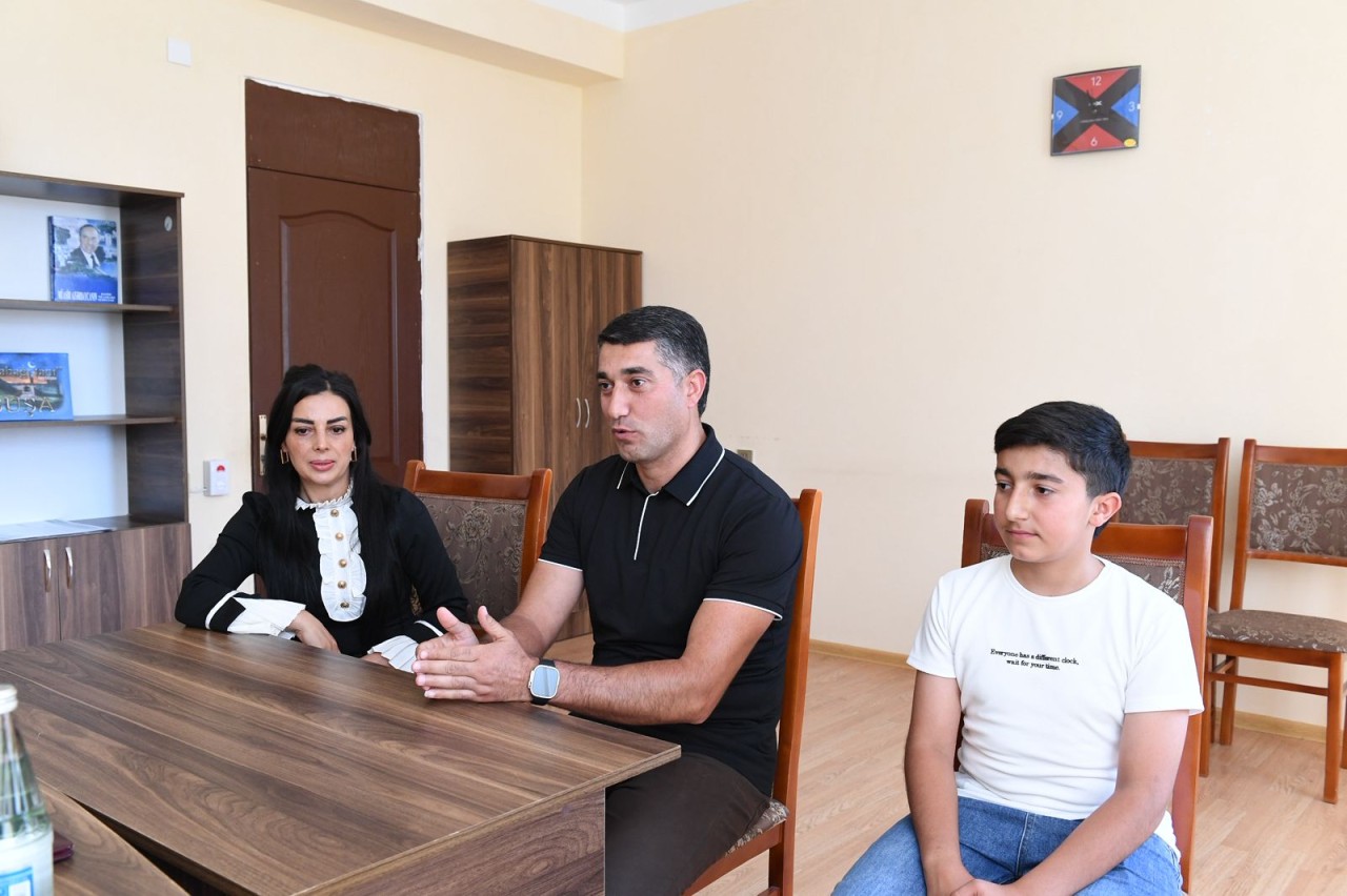 Şirvanda keçmiş məcburi köçkünlərin müraciətləri dinlənilib - FOTOLAR