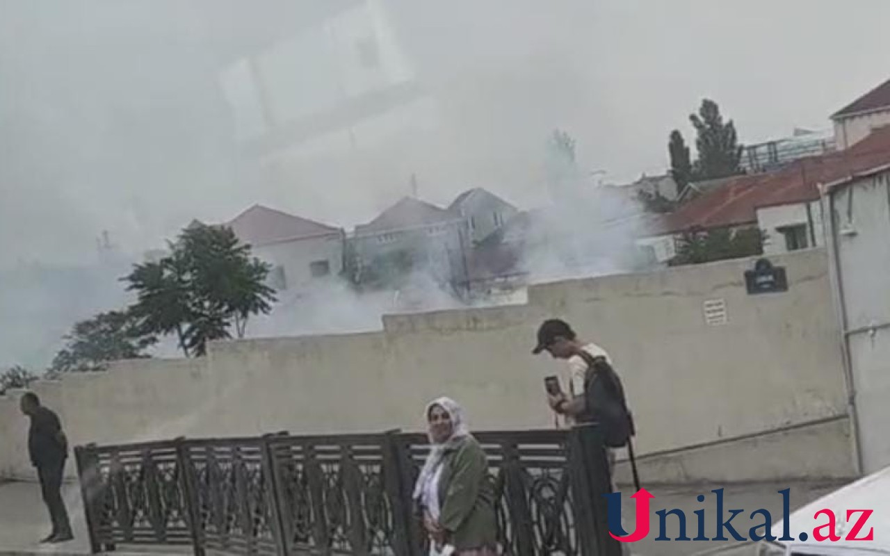 Bakının bu ərazisində yanğın başladı- VİDEO Bakının bu ərazisində yanğın başladı- VİDEO