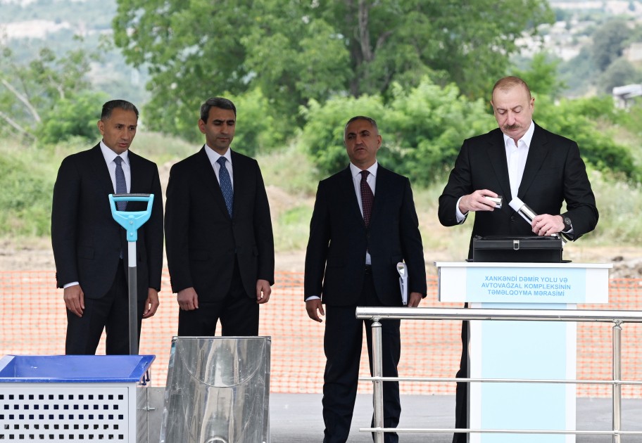 Prezident Xankəndi Dəmir Yolu və Avtovağzal Kompleksinin təməlini qoydu - FOTOLAR