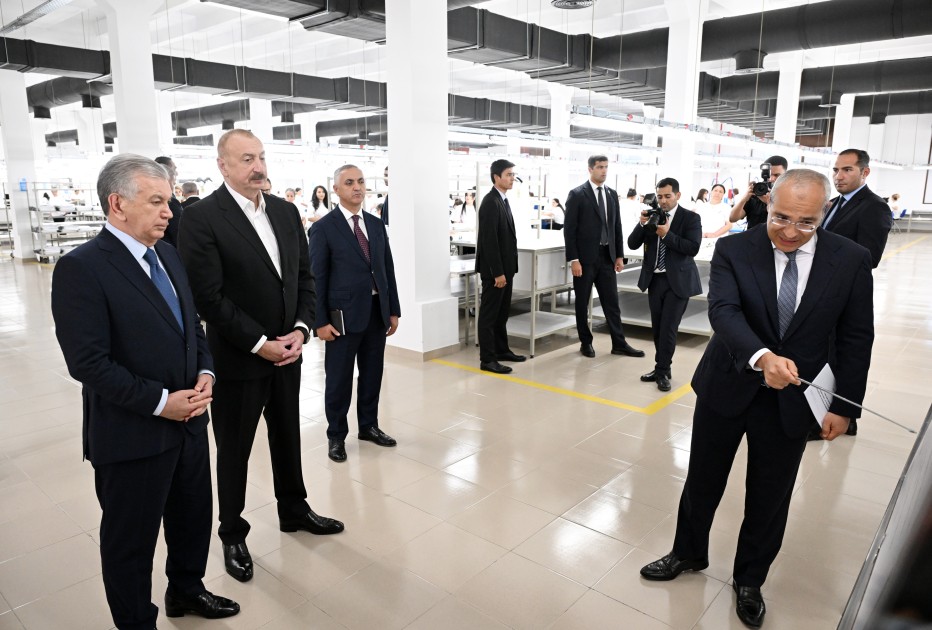 Prezidentlər “Businesstex JV” tikiş fabrikində - FOTOLAR