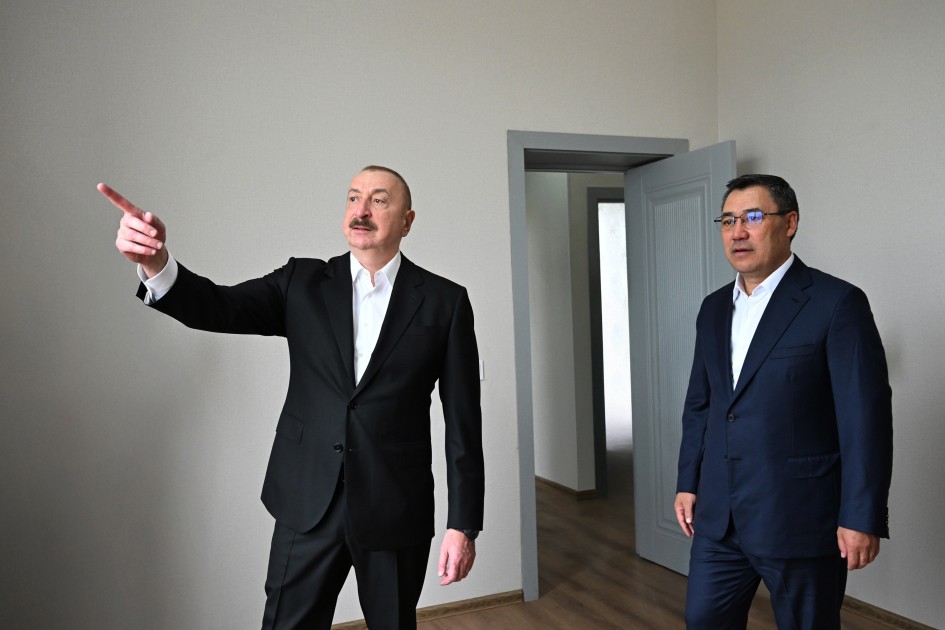 Prezidentlər Ağdamın Xıdırlı kəndinin 1-ci mərhələsinin açılışında - FOTOLAR