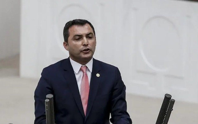 Türkiyədə mer saxlanıldı, vəzifəli şəxslərhəbs olundu Türkiyədə mer saxlanıldı, vəzifəli şəxslərhəbs olundu