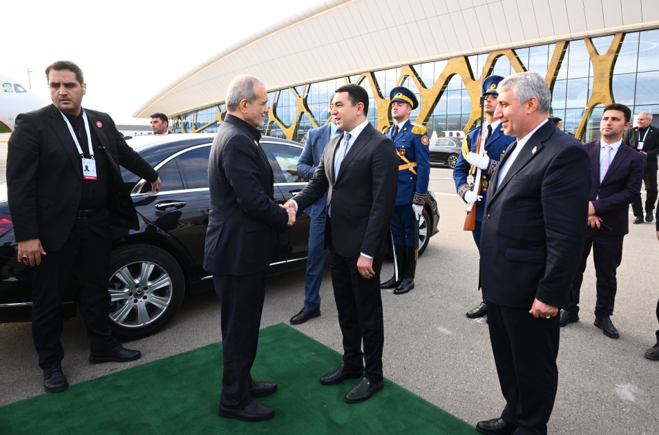 Pezeşkianın Azərbaycana səfəri başa çatdı - FOTO
