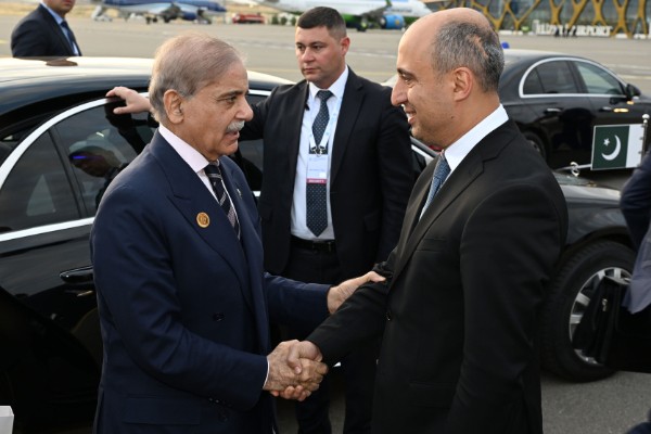Şahbaz Şərifin Azərbaycana səfəri başa çatdı- FOTO Şahbaz Şərifin Azərbaycana səfəri başa çatdı- FOTO