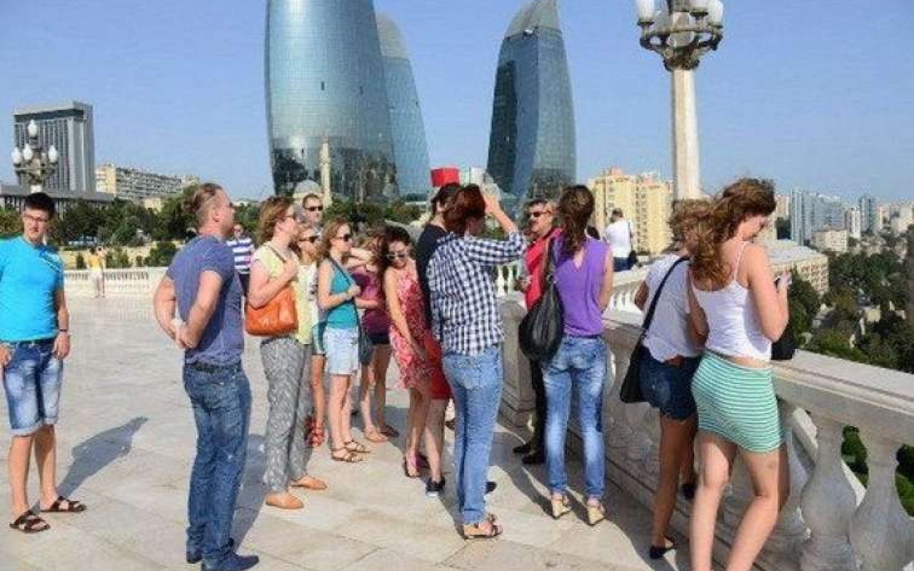 Rusiyadan Azərbaycana gəlmək istəyən turistlərin sayı necə dəyişib? Rusiyadan Azərbaycana gəlmək istəyən turistlərin sayı necə dəyişib?