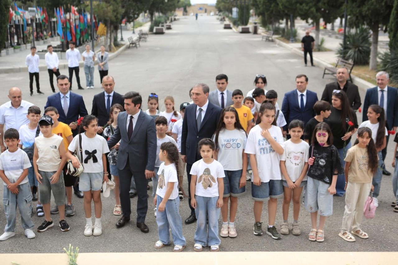 YAP Gəncə şəhər təşkilatı şəhid övladları üçün “Yay məktəbi” təşkil edib - FOTOLAR