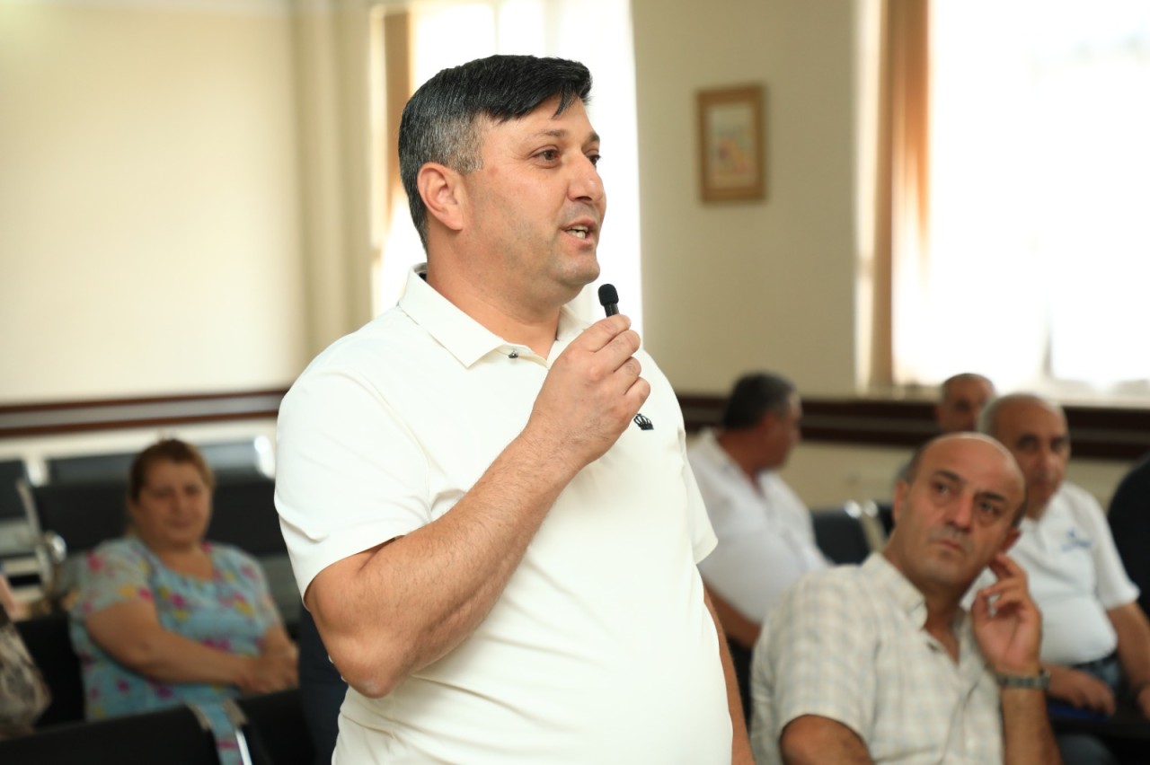 İcra başçısı Niyazi Bayramov vətəndaşlarla görüşdü - FOTOLAR