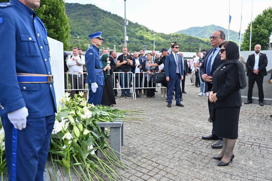 Sahibə Qafarova Srebrenitsa qurbanlarını yad etdi - FOTOLAR