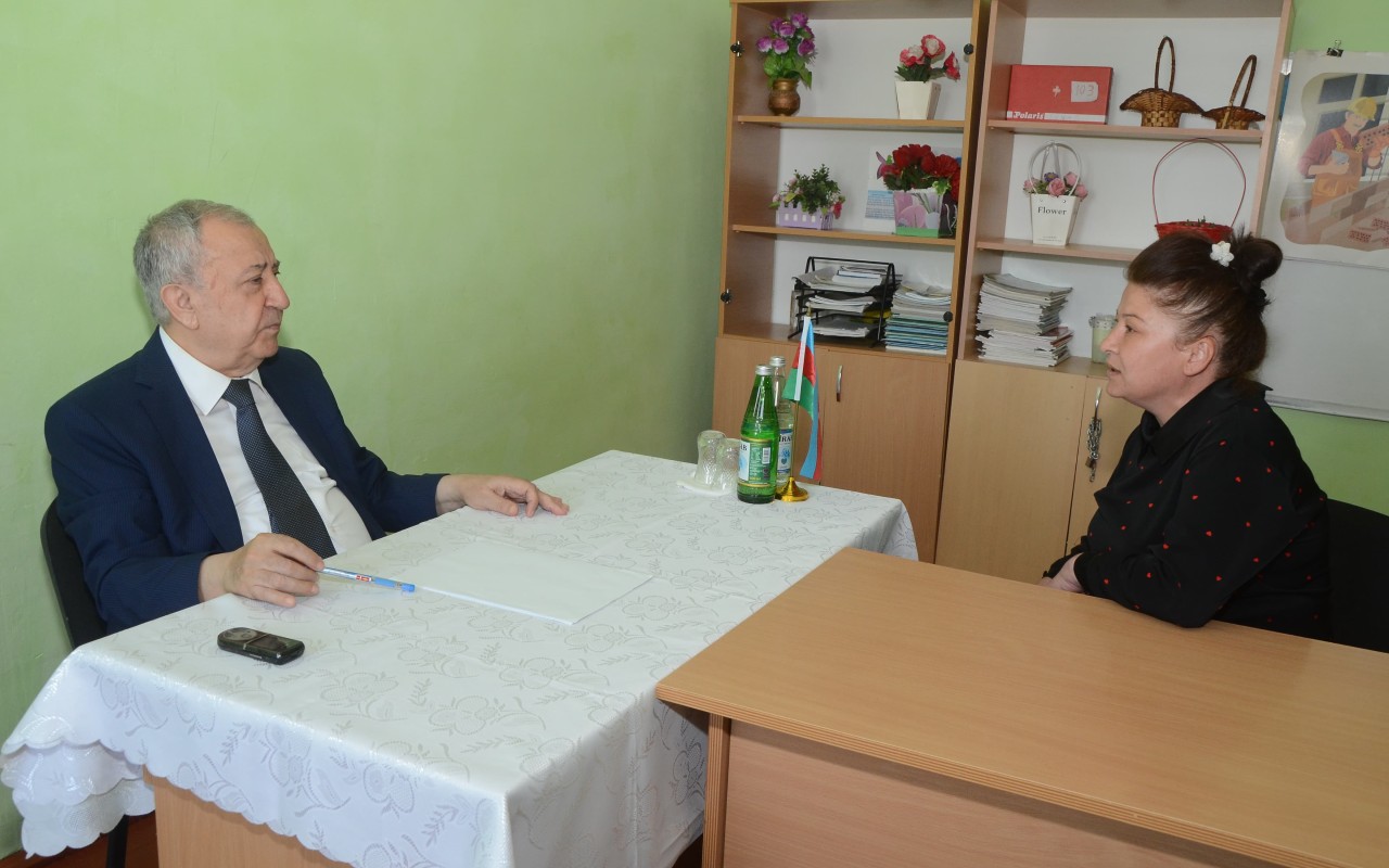 Malik İsaqov növbəti səyyar qəbul keçirdi -FOTOLAR Malik İsaqov növbəti səyyar qəbul keçirdi -FOTOLAR