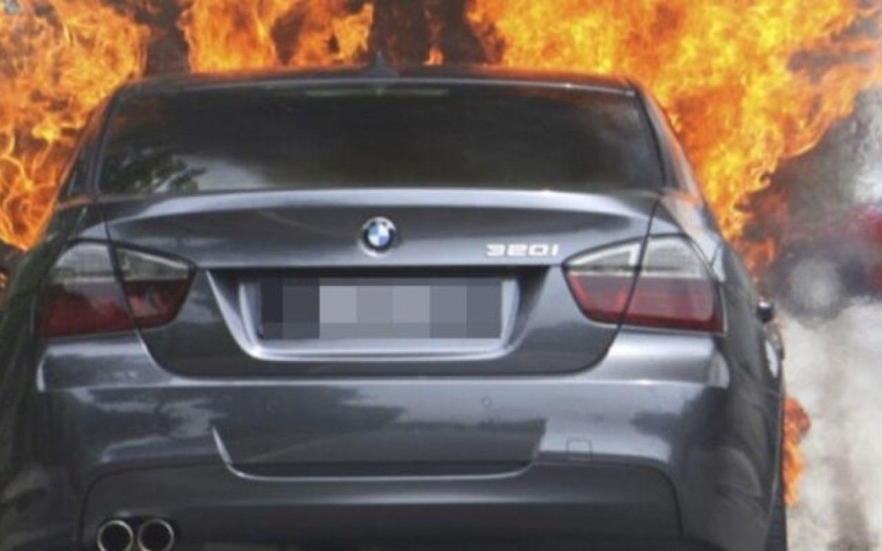 Bakıda "BMW" yandı -VİDEO Bakıda "BMW" yandı -VİDEO