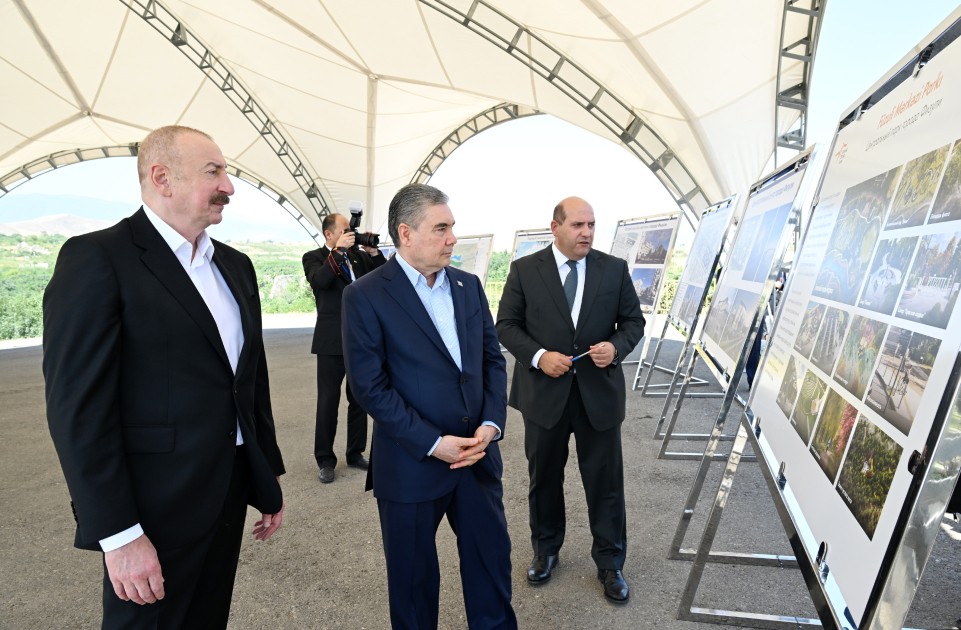 Liderlər Füzuli şəhərinin dağıdılmış yerlərinə baxıblar - FOTOLAR