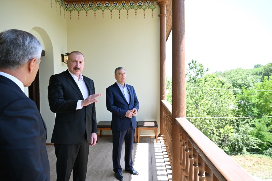 Liderlər Şuşada Mehmandarovların malikanə kompleksində - FOTOLAR