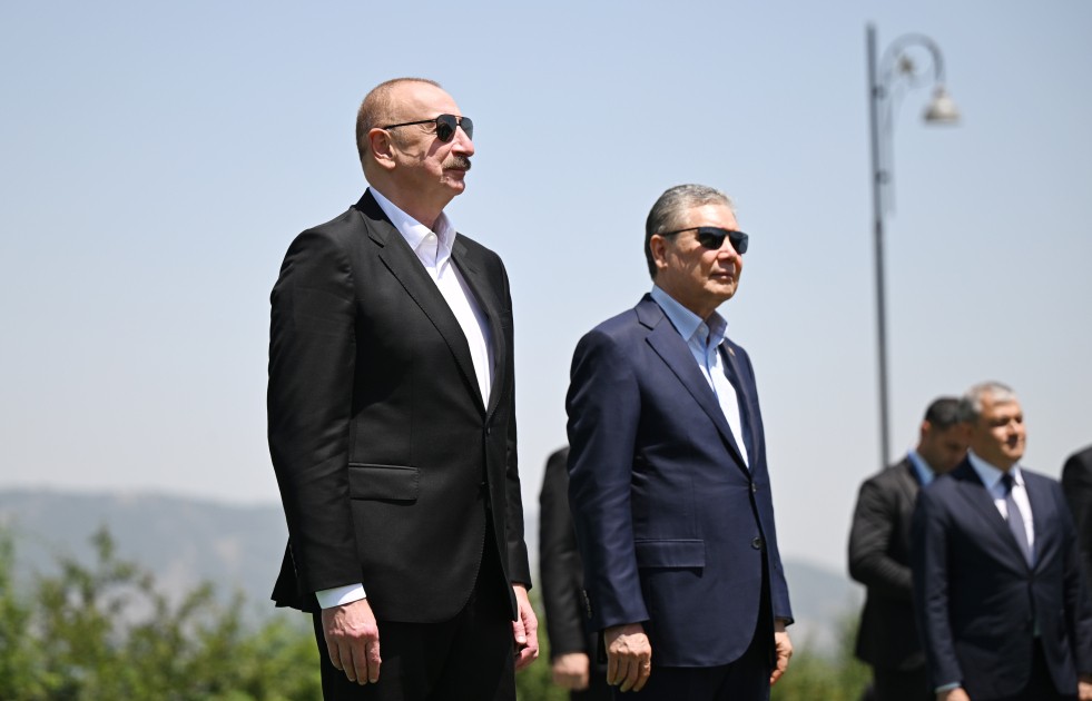 Prezident Berdiməhəmmədova Qarabağ atı hədiyyə etdi - FOTOLAR