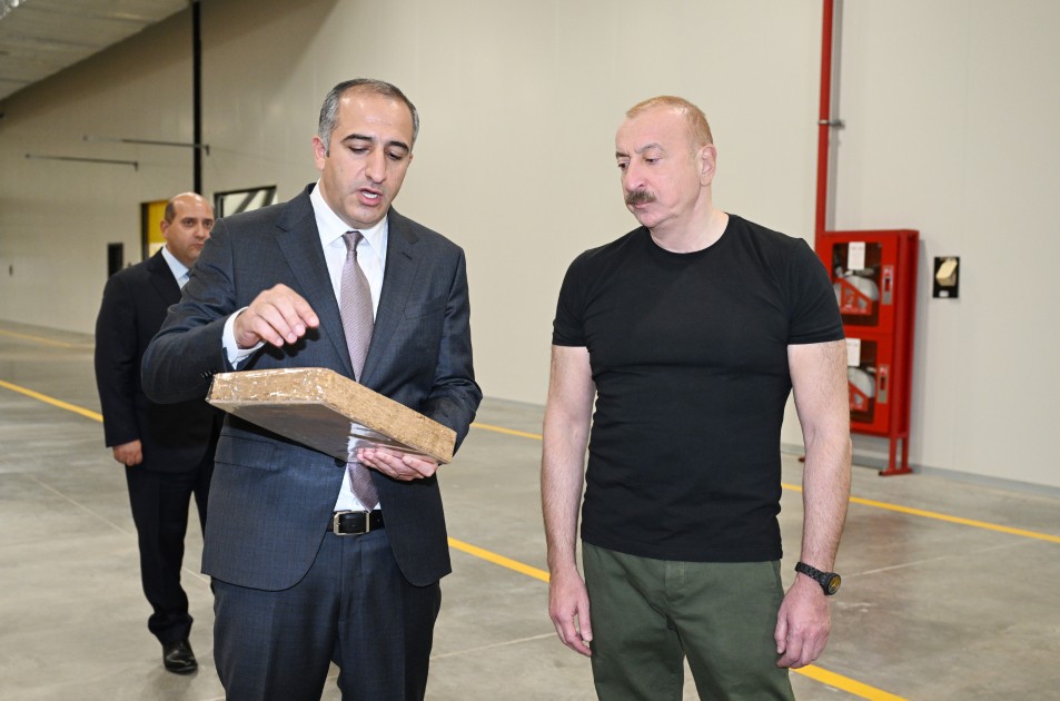 Prezident Ağdamda tütün məmulatlarının istehsalı müəssisəsinin açılışında - FOTOLAR