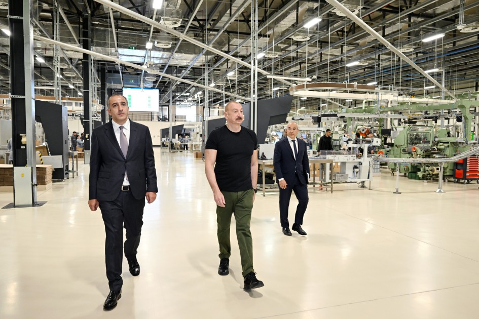 Prezident Ağdamda tütün məmulatlarının istehsalı müəssisəsinin açılışında - FOTOLAR