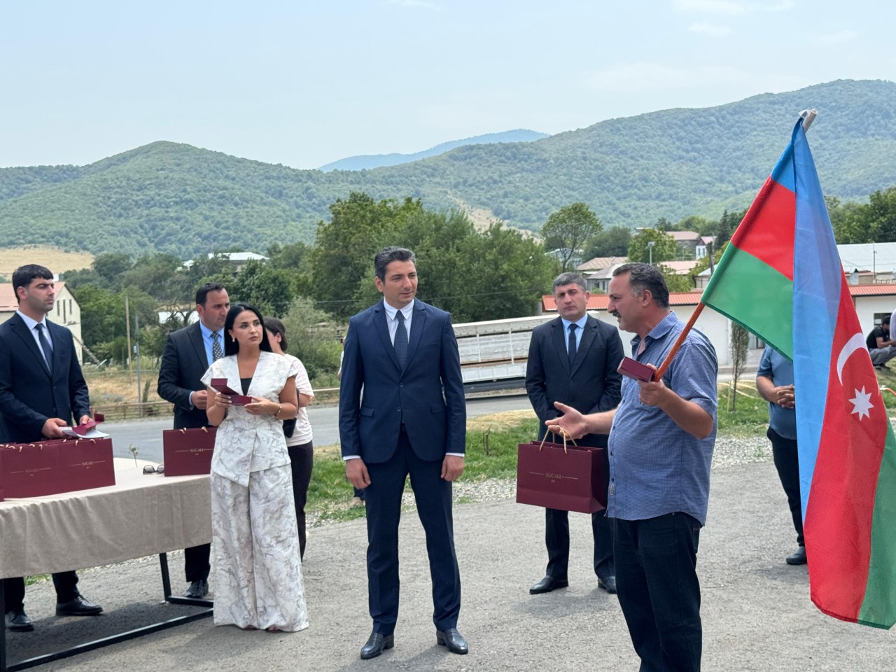 Növbəti köç karvanı Ballıca kəndinə çatıb - FOTOLAR