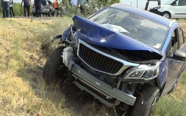 Naxçıvanda yol qəzası:4 nəfər yaralandı