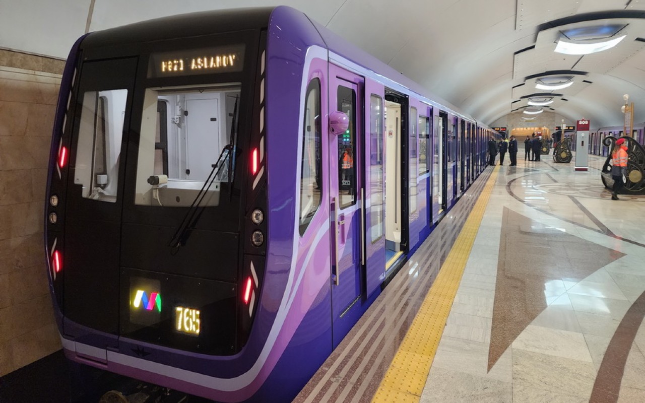 Bakı metrosundauşaq doğuldu