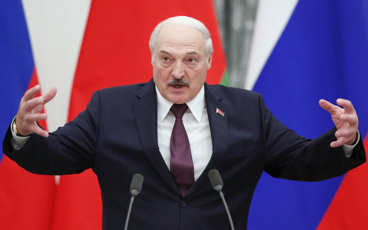 "Belarus müharibəyə hazırlaşır" -Lukaşenko