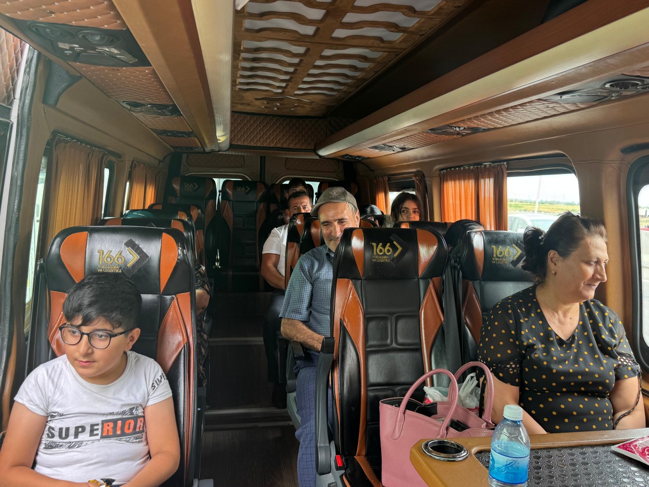 Daha 26 ailə doğma yurda yola salınıb - FOTOLAR
