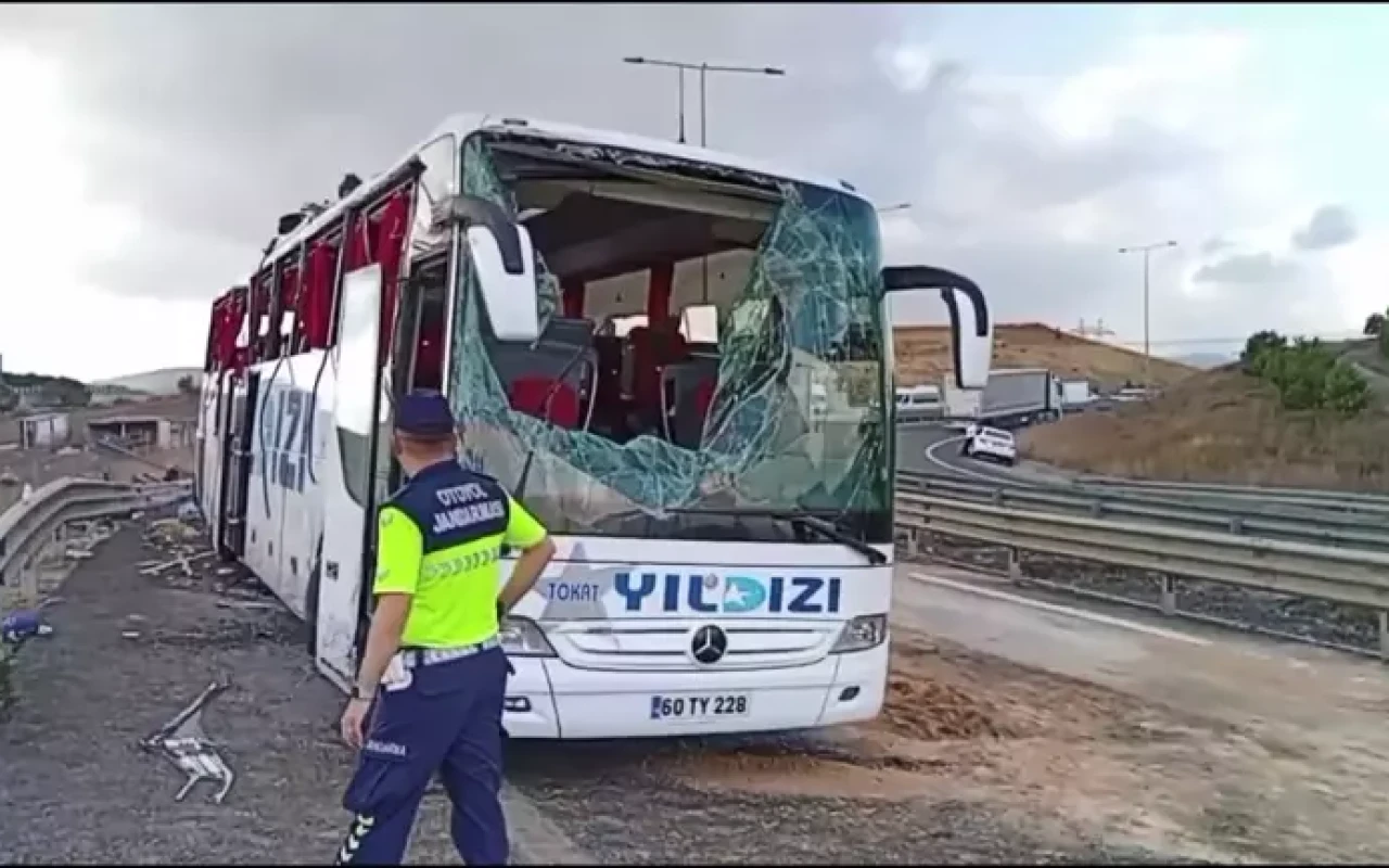 Türkiyədə daha bir avtobus qəzası- 3 ölü, çox sayda yaralı