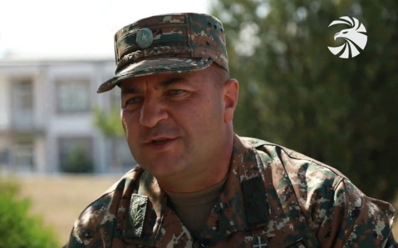 Ermənistan müdafiə nazirinin müşaviriistefa verdi