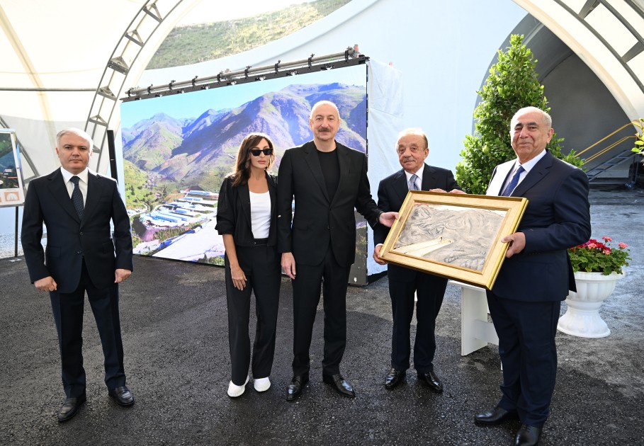 Prezident Murovdağ tunelinin texniki açılışını edib - YENİLƏNİB (FOTOLAR)