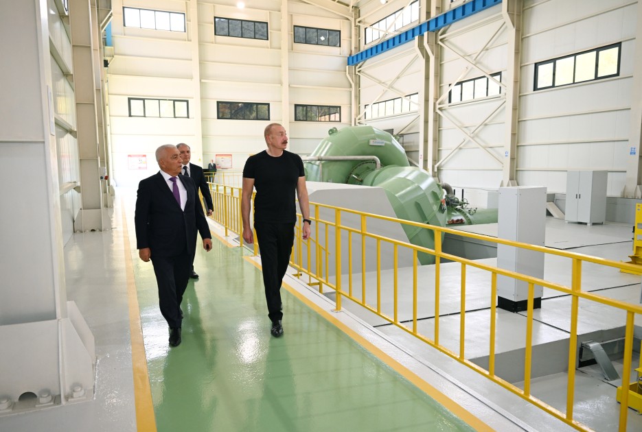 Kəlbəcərdə su elektrik stansiyalarının açılışı oldu - YENİLƏNİB (FOTOLAR)